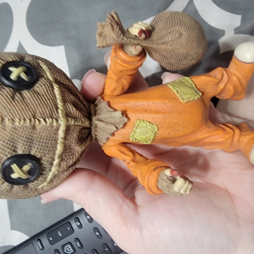 Trick R Treat Sam Figure - Picture 2 of 5